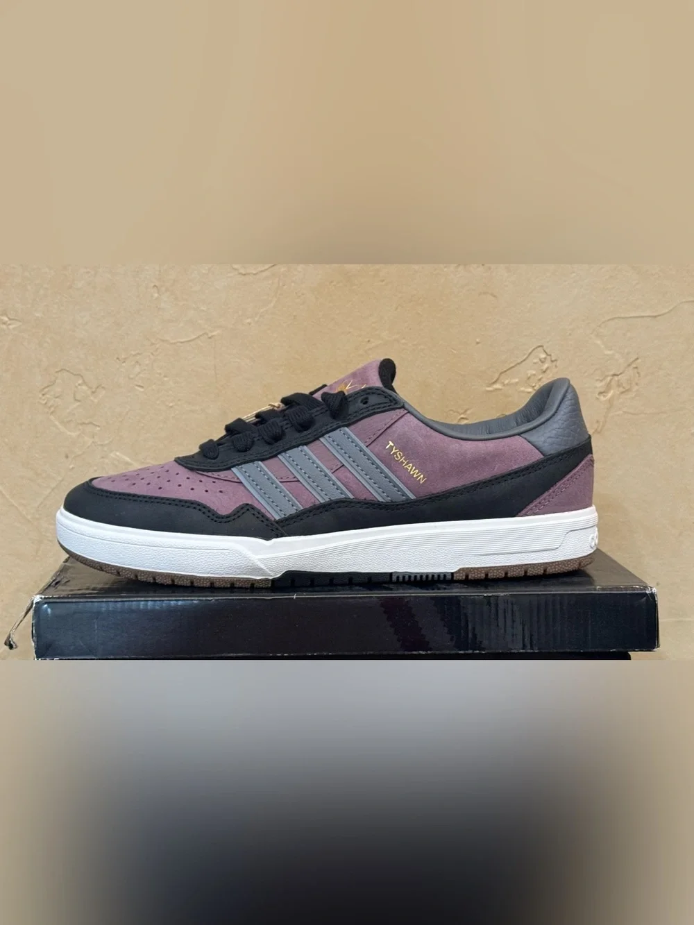 adidas tyshawn ii